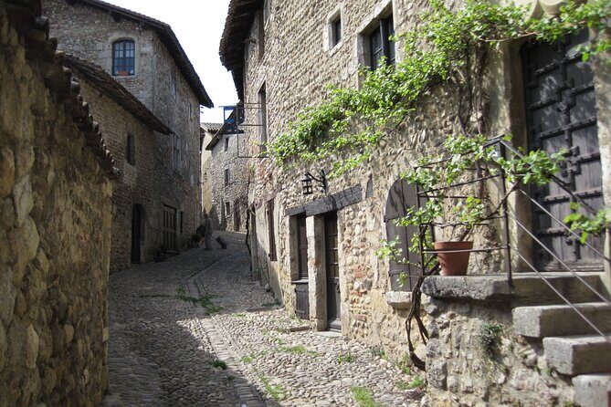 Private Full Day Tour of Perouges and Annecy from Lyon with Hotel pick-up - Final Thoughts