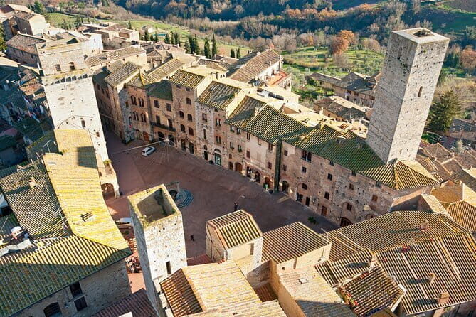 PRIVATE Full-Day Tour of San Gimignano and Volterra - The Experience in Detail