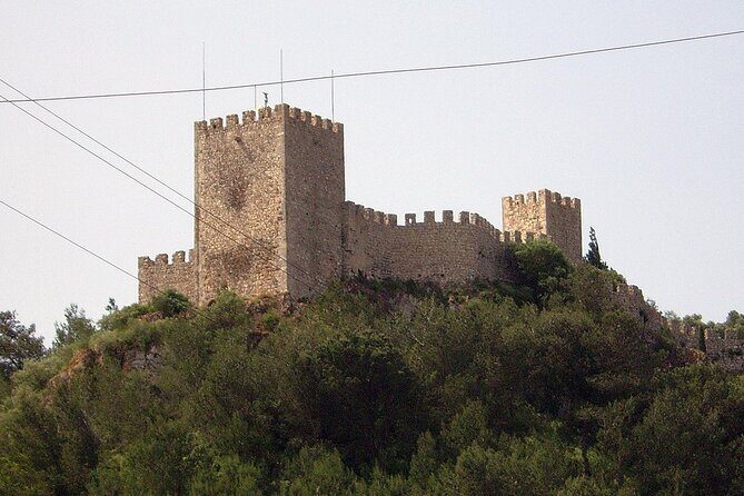 Private Full Day Tour through Sesimbra and Arrábida - FAQ