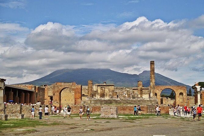 Private Full-Day Tour to Pompeii and Mt. Vesuvius with Winery Visit - A Deep Dive into the Experience