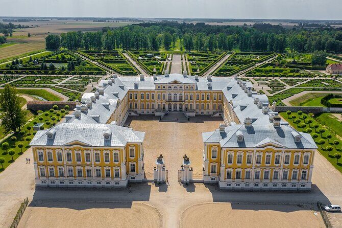 Private Full-Day Trip to Hill of Crosses, Rundale Palace & Bauska - Final Thoughts