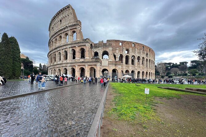 Private Full Guided Tour of Colosseum Roman Forum & Palatine Hill - Key Points