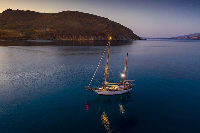 Private Full One-Day Tour Naxos & Heraklia - The Crew & Hospitality