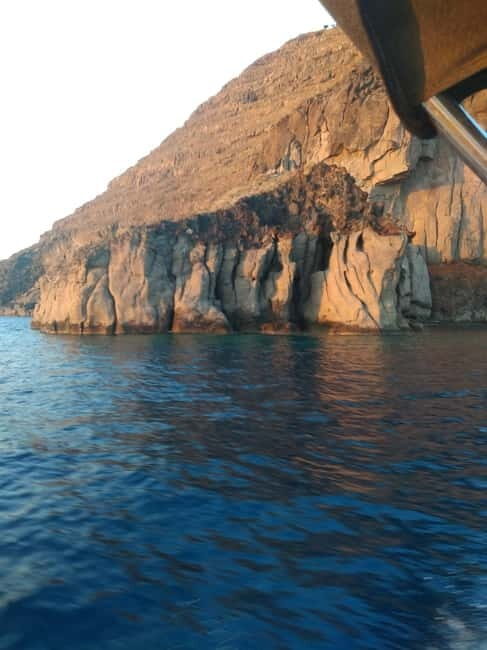Private, fully customizable cruise in Santorini's caldera - FAQ