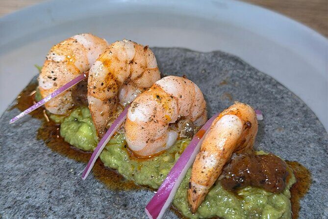 Private gastronomic tour Seafood & Drinks - All incluided - A Friendly Look at the Private Seafood & Drinks Tour in Guadalajara