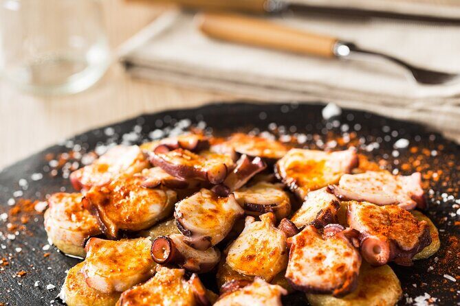 Private Gastronomical Tour in Santiago de Compostela - Exploring Santiago de Compostela’s Sights and Flavors