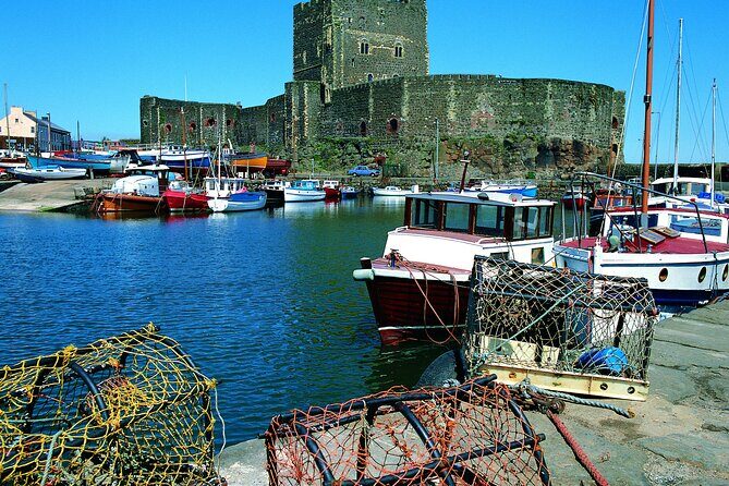 Private Giants Causeway Tour Tour For Up to 15 People - Starting at Carrickfergus Castle