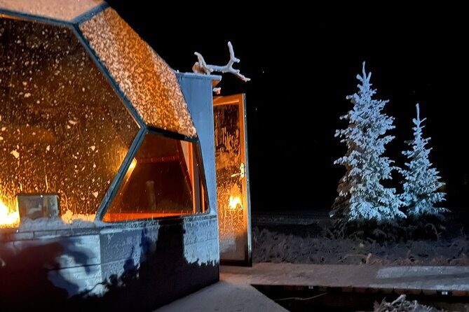 PRIVATE Glass Igloo Dinner Under Northern Lights - Key Points