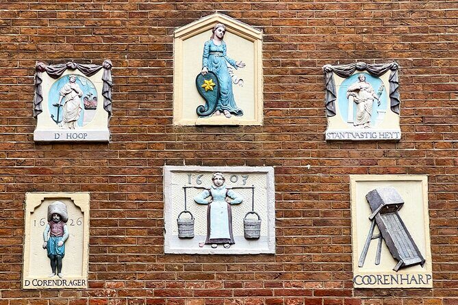 Private Golden Age Architecture Tour, local Dutch guide - Analyzing the Value