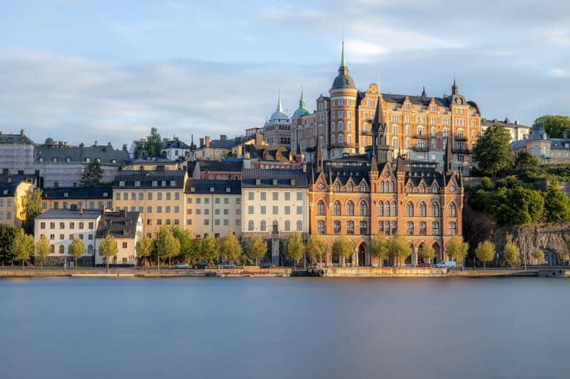 Private Golden Hour Photo Walk in Stockholm - Key Points