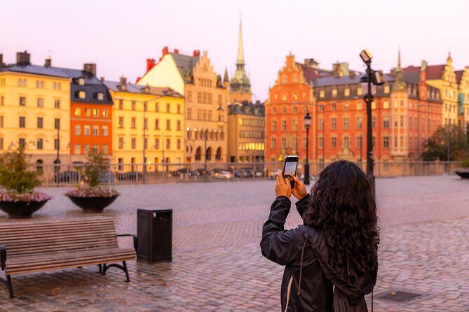 Private Golden Hour Photo Walk in Stockholm - What the Reviews Say