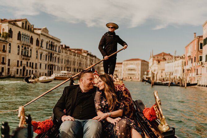 Private Gondola Ride with Professional Photographer in Venice - The Cost and Value
