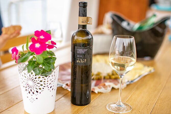 Private Gourmet Boat tour to island of Love - Views and Photo Opportunities