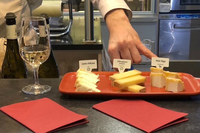 Private Gourmet walking tour of Lyon and Les Halles Paul Bocuse - Final Thoughts: Who Is This Tour Best For?