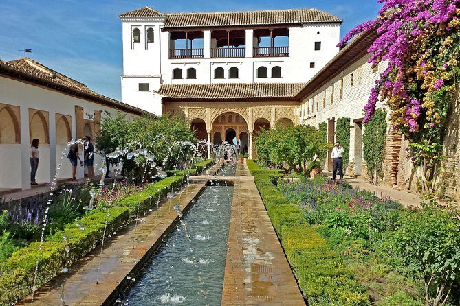 Private Granada Day Trip including Alhambra and Generalife from Seville - FAQ