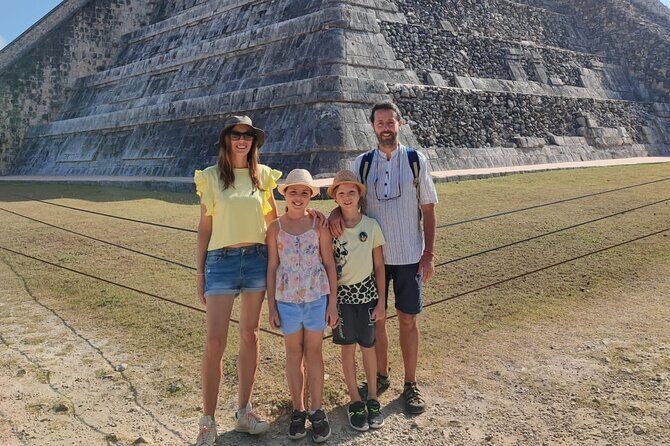 Private Guide Service in the Archaeological Zone of Chichen Itza - A Detailed Look at the Tour