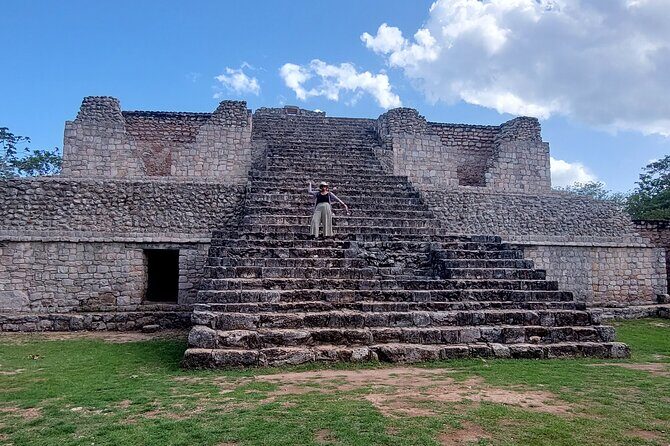 Private guide service in the archaeological zone of Ek Balam - A Closer Look at the Ek Balam Private Guide Tour