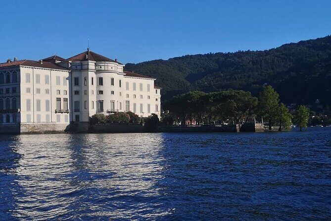 Private Guided Boat Tour of Lake Maggiore's Borromeo Islands - Why opt for this private boat tour?