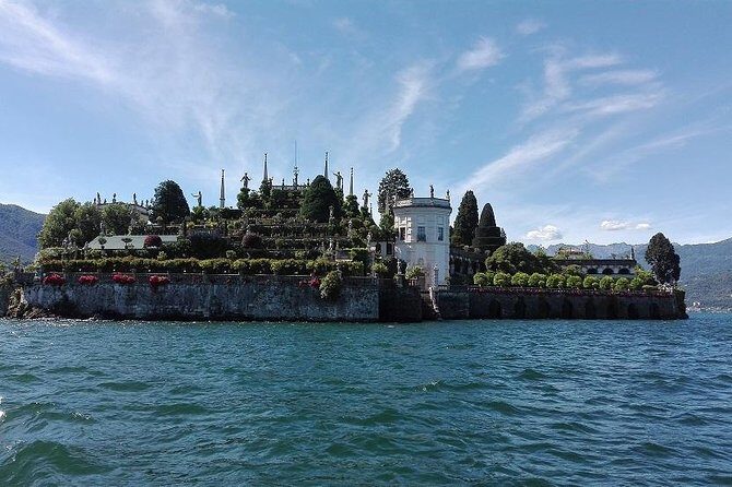 Private Guided Boat Tour of Lake Maggiore's Borromeo Islands - Practical tips for booking and planning