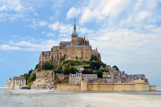 Private Guided Day Tour of Mont St-Michel from Paris - Key Points
