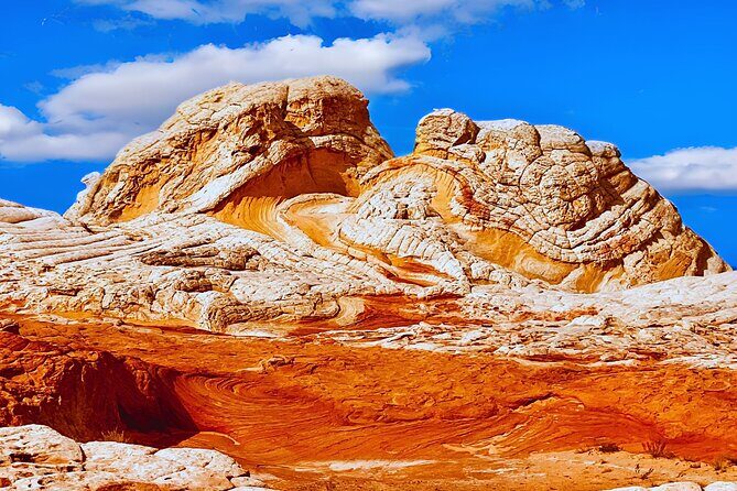 Private Guided Hike through White Pocket Off Road Activity - Exploring White Pocket with a Private Guided Hike: An Honest Look