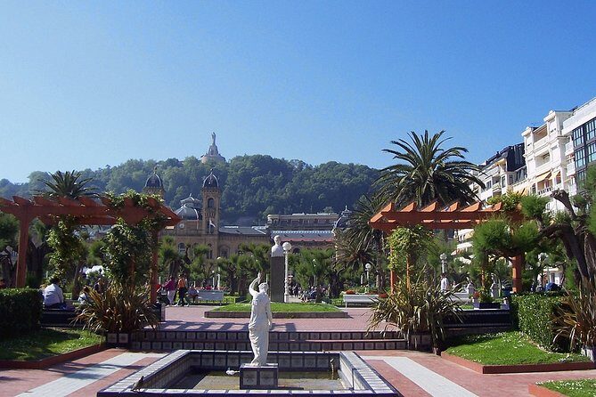 Private Guided Pintxos Tour of San Sebastian - Authenticity and Value