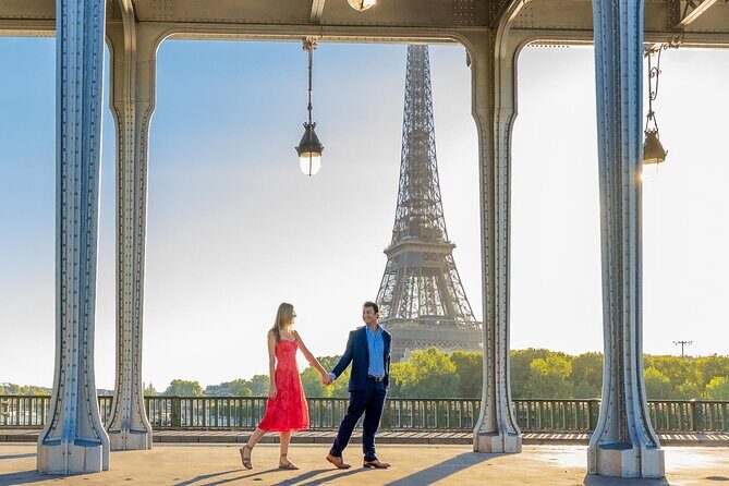 Private Guided Professional Photoshoot by the Eiffel Tower - The Photos and Delivery