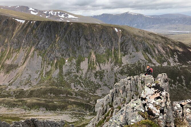 Private Guided Ridge Scrambling Experience in the Cairngorms - Who Should Consider Booking This Tour?