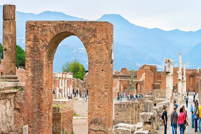 Private Guided Tour in Pompeii - Key Points