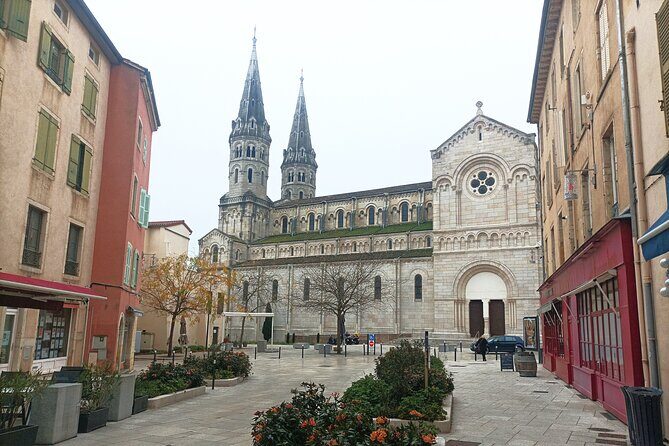 Private guided tour of Macon with your professional guide! - Authentic Feedback from Past Participants