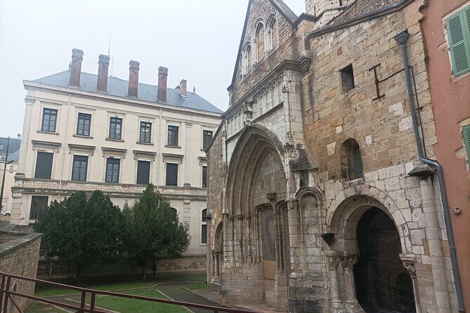 Private guided tour of Macon with your professional guide! - FAQ