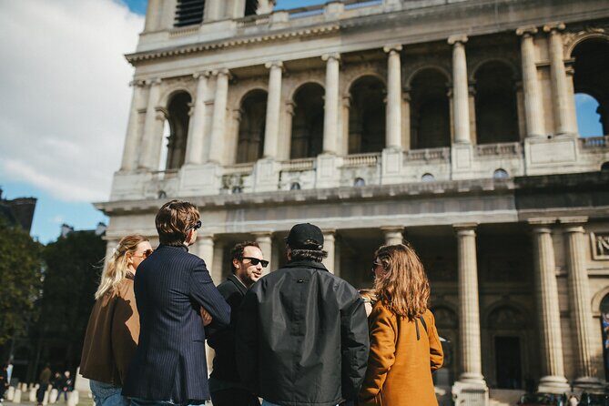 Private Guided Tour of Paris in a Vintage Land Rover - What You Can Expect from the Tour