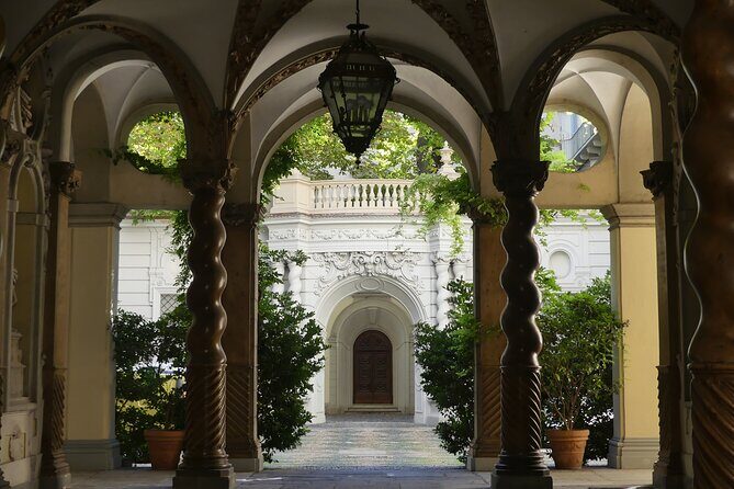 Private Guided Tour to Discover and Shoot the Iconic Places of Turin - Key Points