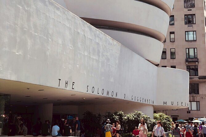 Private Guided Tour to Men in Black Movie New York Locations - Key Points