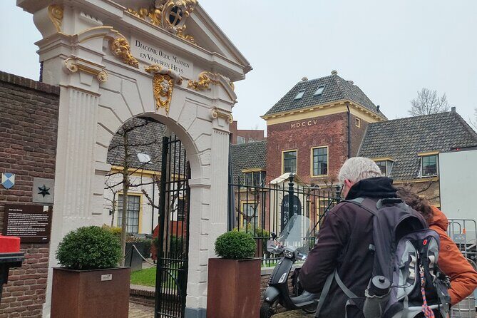 Private Guided Walking Tour in Alkmaar - An In-Depth Look at the Alkmaar Private Guided Tour