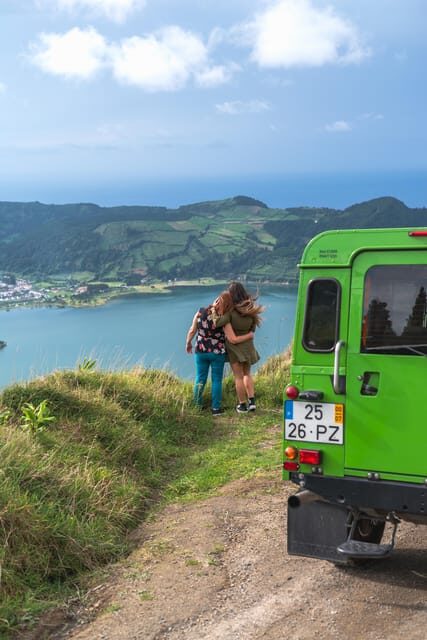 Private Half Day 4X4 tour to Sete Cidades 1-4 people - The Value of the Experience
