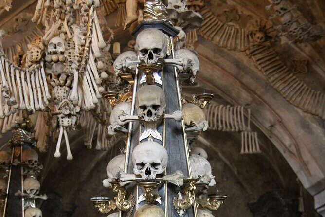 Private Half Day Trip from Prague to Bone Church - Key Points
