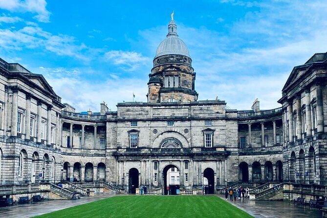 Private Harry Potter Tour - Discover JK Rowling's Edinburgh - Greyfriars Kirkyard: The Spooky Graveyard