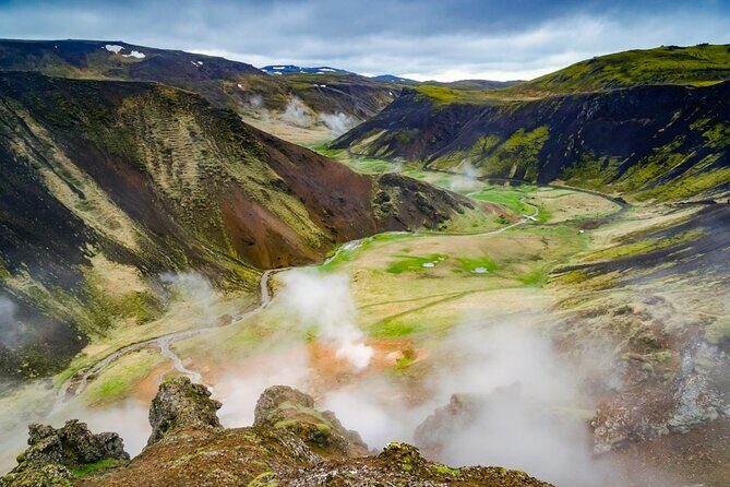 Private Helicopter Tour in Hengill Geothermal Area with Landing - Key Points