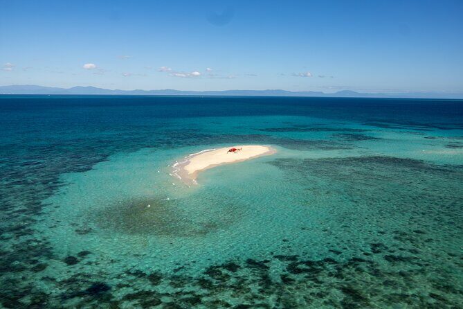 Private Helicopter Tour: Reef Island Snorkeling and Gourmet Picnic Lunch - The Highlights That Make This Tour Stand Out