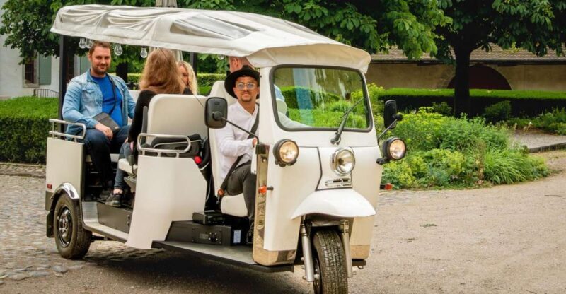Private Highlights Top Places Tour Electric TukTuk 1h15 - FAQ