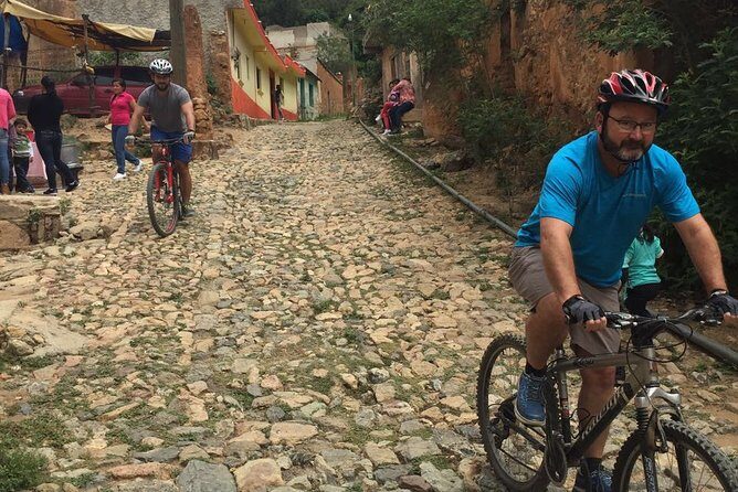 Private Historical Tour in the Sierra Santa Rosa by Bicycle - Santa Rosa de Lima and the First Riding Segment
