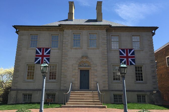 Private History of Old Town Alexandria Walking Tour - An Honest Look at the Old Town Alexandria Walking Tour