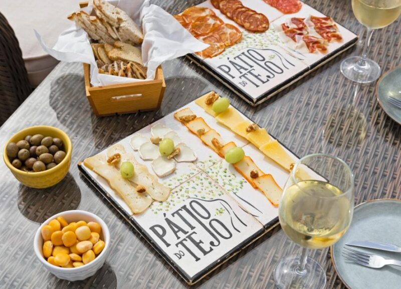 PRIVATE Horseback Riding + Picnic On The Beach - Who Will Love This?