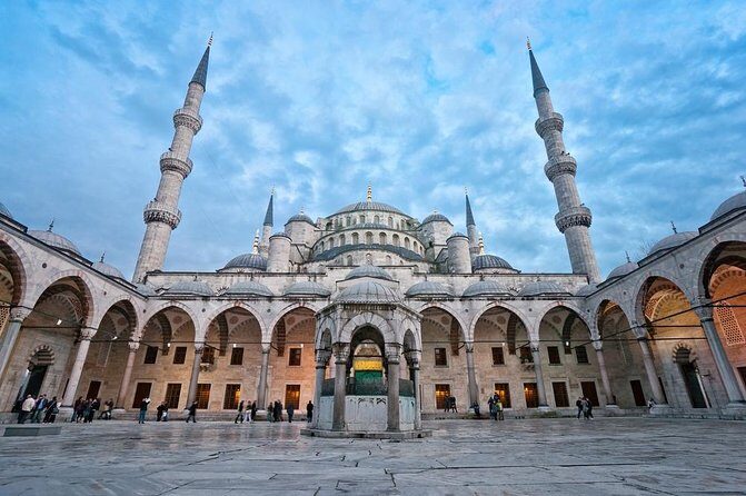 Private Istanbul Sightseeing Tour - Visiting Hagia Sophia