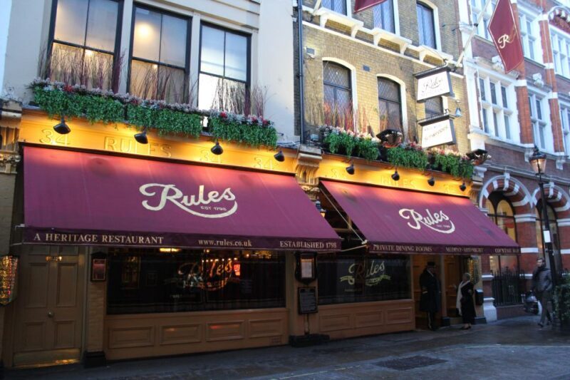 Private James Bond Fictional & Film Spy Tour of London - A Walk Through London’s Spy World