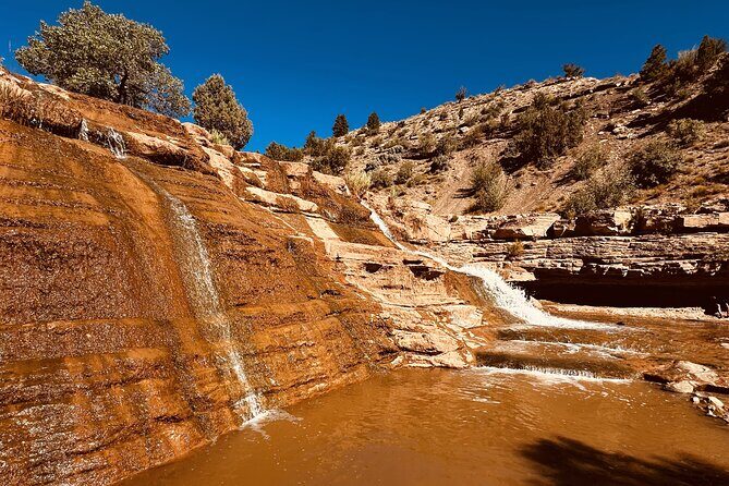 Private Jeep Ride to Toquerville Falls - The Guides and Their Role