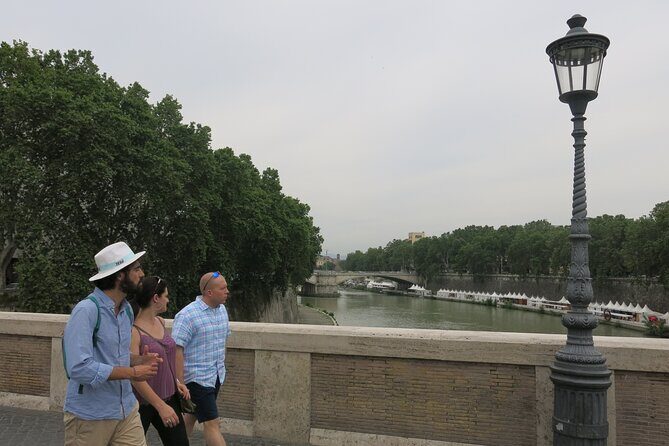 Private Jewish Ghetto Walk and The Influence in Roman Cuisine - A Deep Dive into the Jewish Ghetto Walk