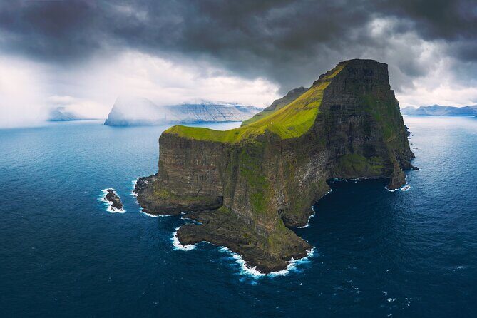 Private Kallur Lighthouse Hike - Key Points