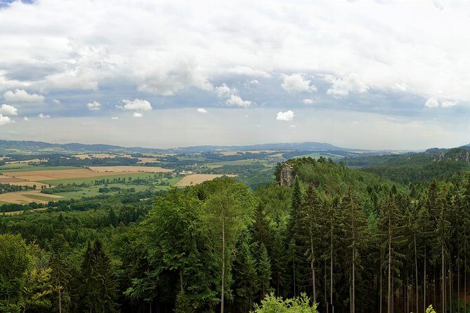Private Karlstejn castle tour from Prague with Lunch & Admission - Key Points
